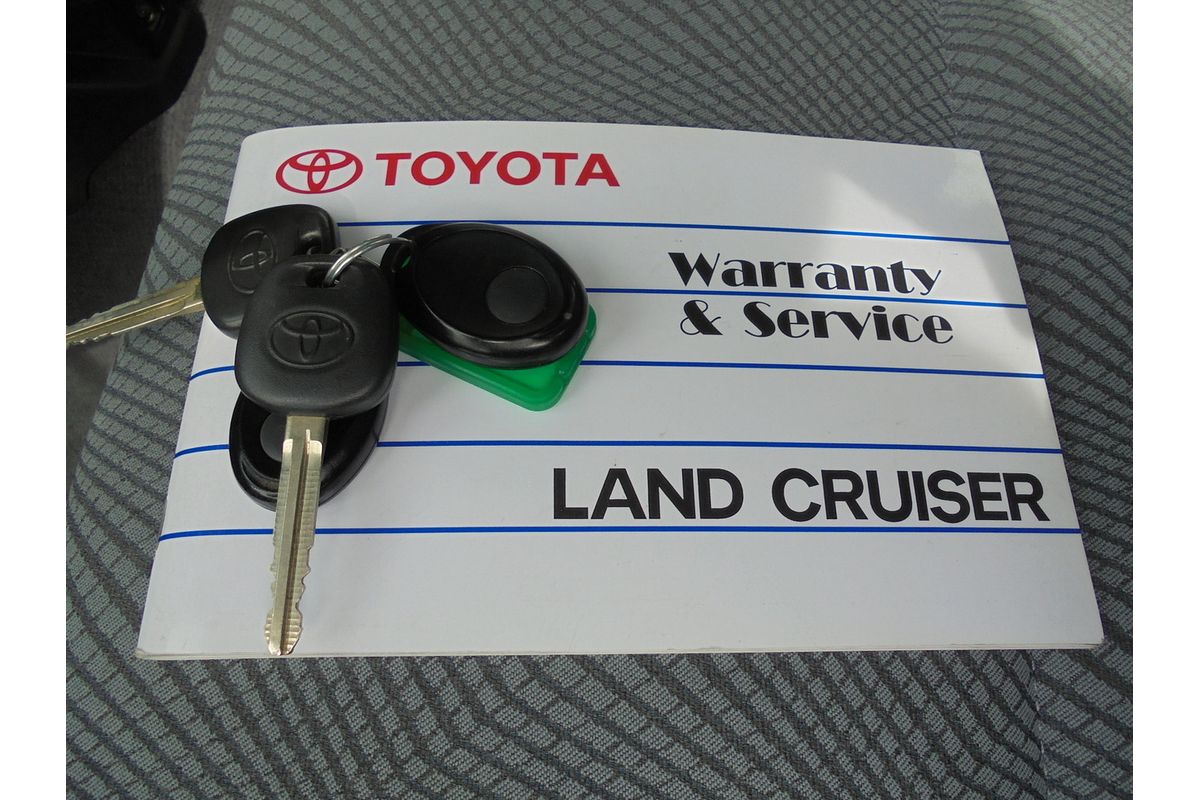 2011 Toyota Landcruiser GXL VDJ76R