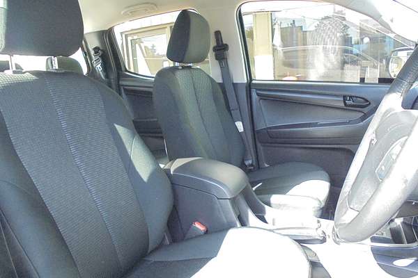 2017 Isuzu D-MAX SX 4X4