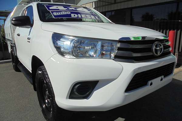 2018 Toyota Hilux SR GUN126R 4X4