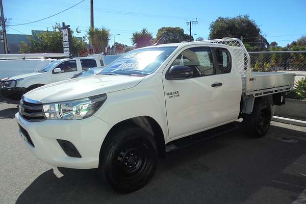2018 Toyota Hilux SR GUN126R 4X4