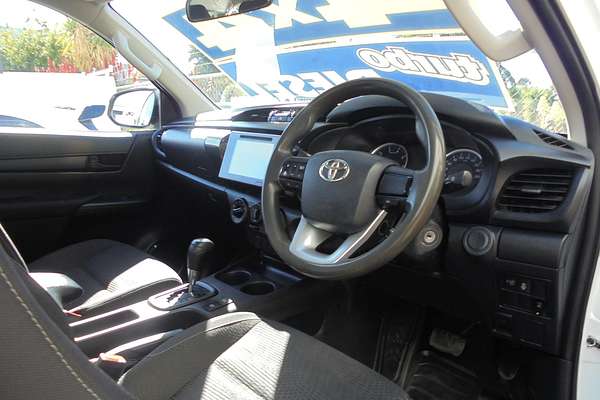 2018 Toyota Hilux SR GUN126R 4X4