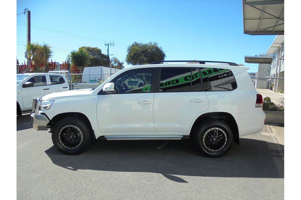 2017 Toyota Landcruiser GXL VDJ200R