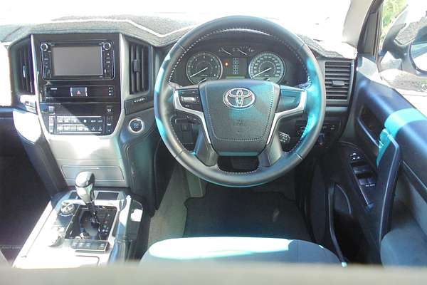 2017 Toyota Landcruiser GXL VDJ200R