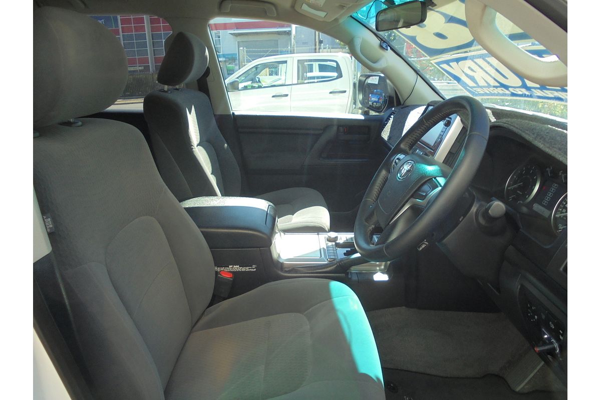 2017 Toyota Landcruiser GXL VDJ200R