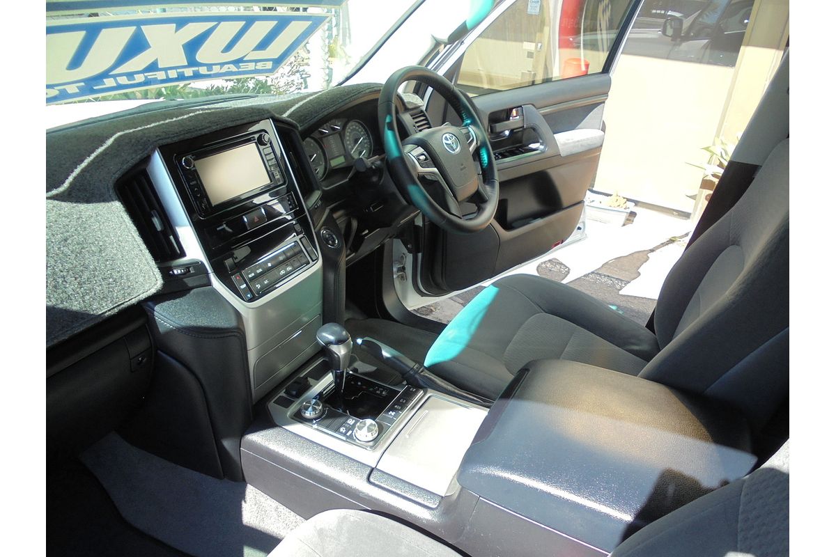 2017 Toyota Landcruiser GXL VDJ200R