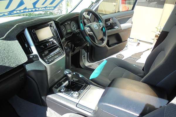 2017 Toyota Landcruiser GXL VDJ200R