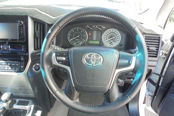 2017 Toyota Landcruiser GXL VDJ200R