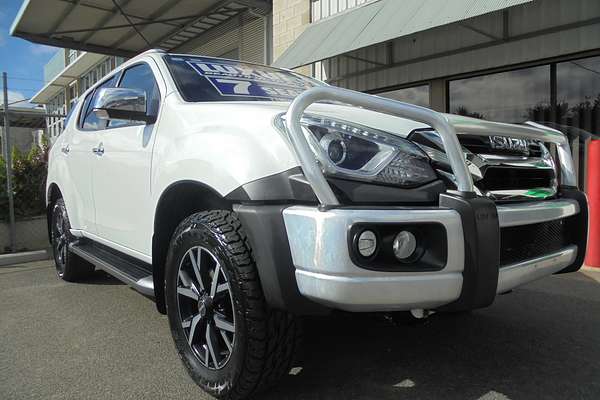 2021 Isuzu MU-X LS-T