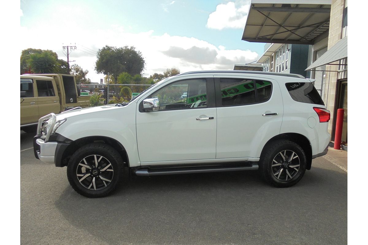 2021 Isuzu MU-X LS-T