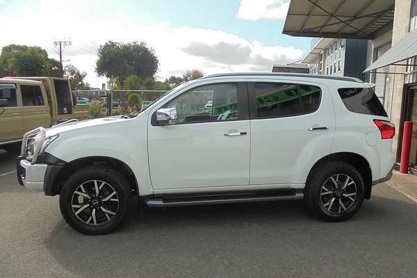 2021 Isuzu MU-X LS-T