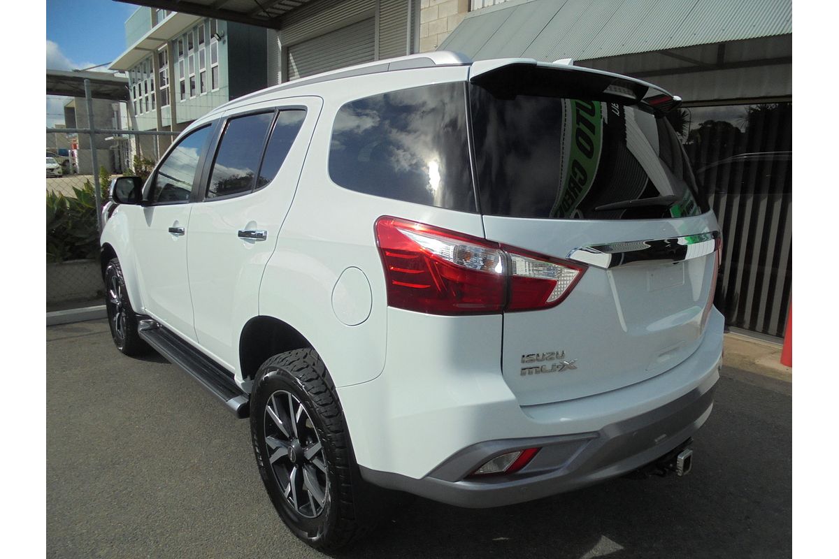 2021 Isuzu MU-X LS-T