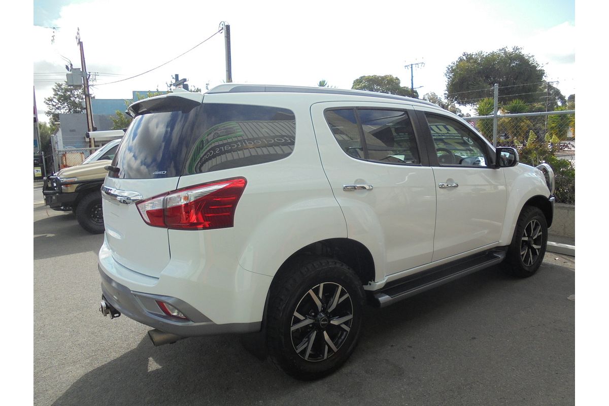 2021 Isuzu MU-X LS-T