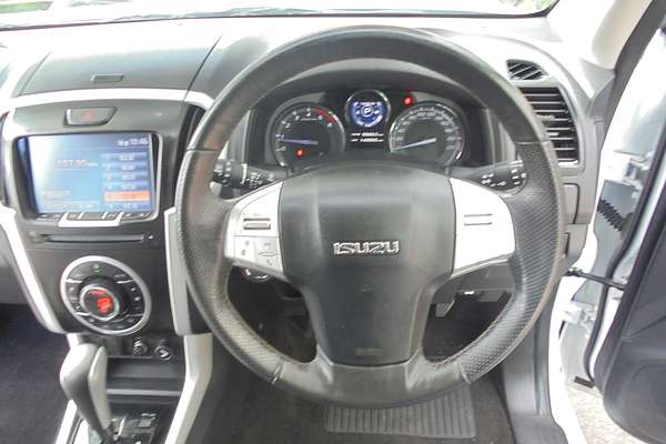 2021 Isuzu MU-X LS-T