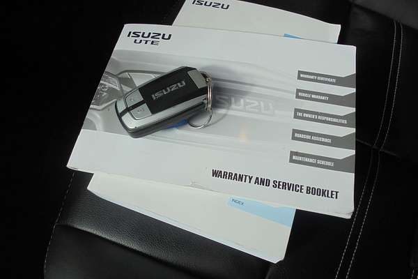 2021 Isuzu MU-X LS-T