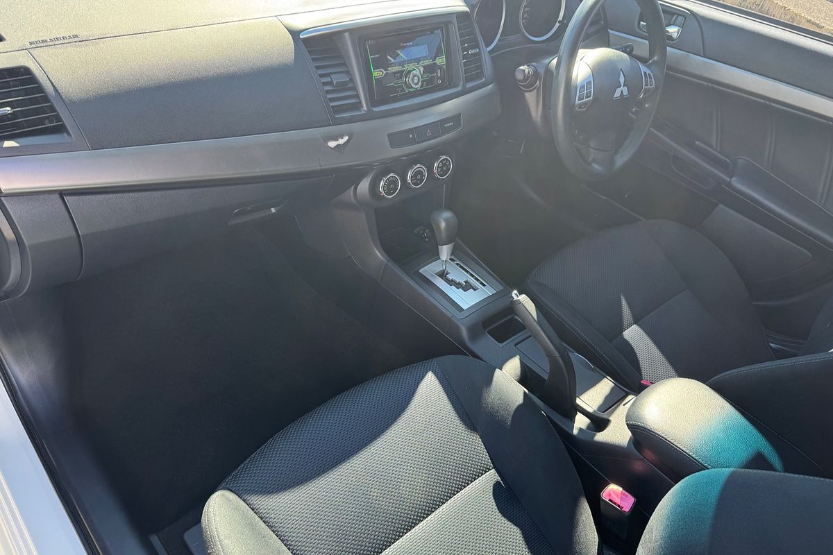 2015 Mitsubishi Lancer ES Sport CF