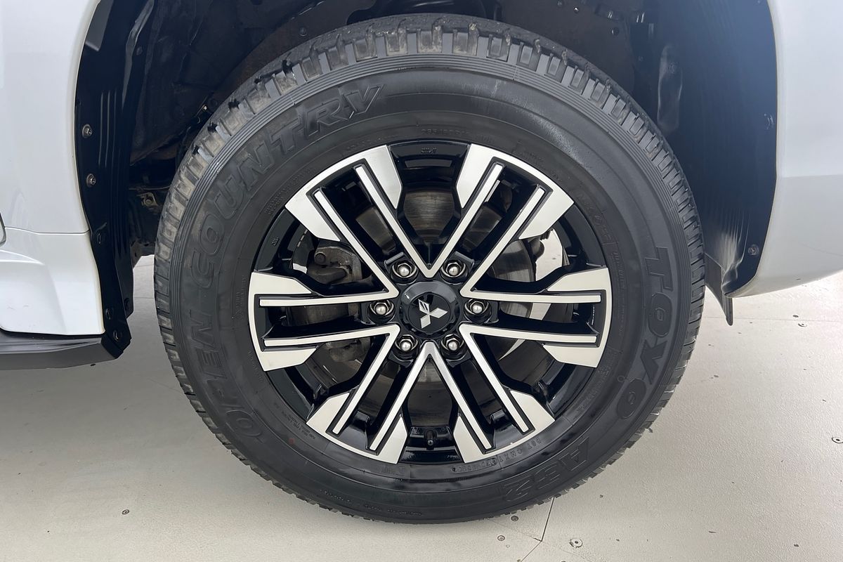 2023 Mitsubishi Pajero Sport GLS QF