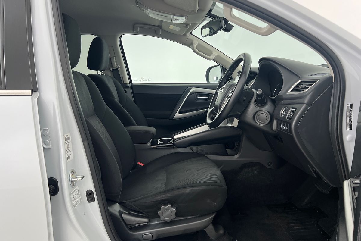 2023 Mitsubishi Pajero Sport GLS QF