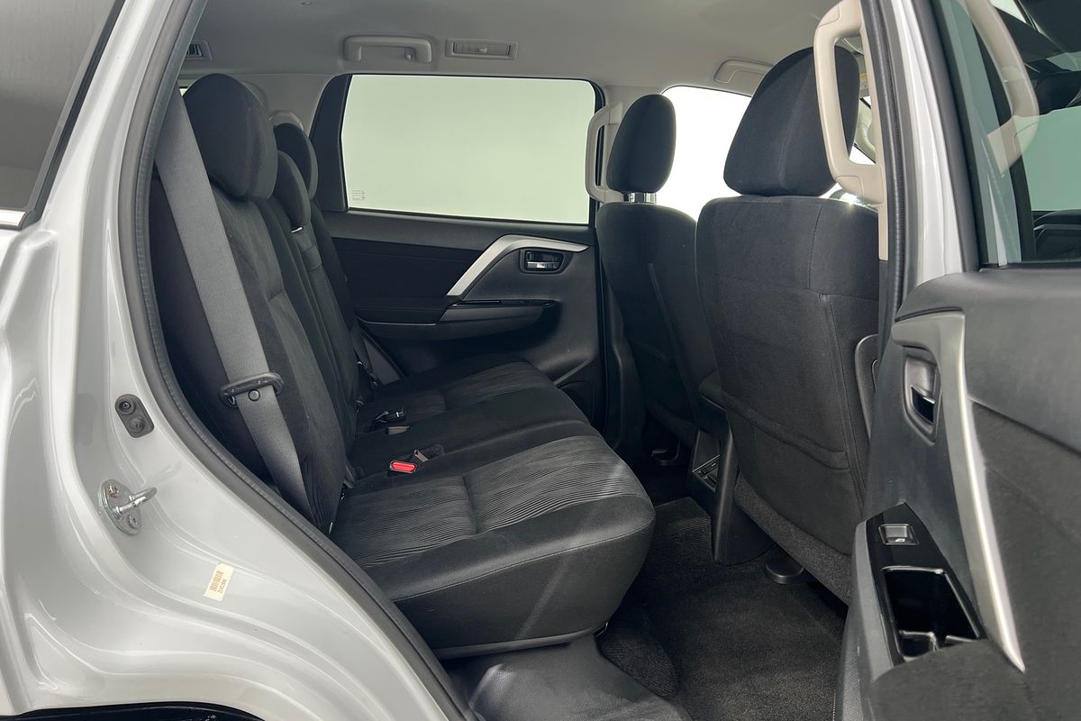 2023 Mitsubishi Pajero Sport GLS QF