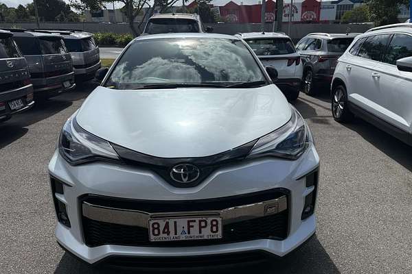 2022 Toyota C-HR GR Sport ZYX10R