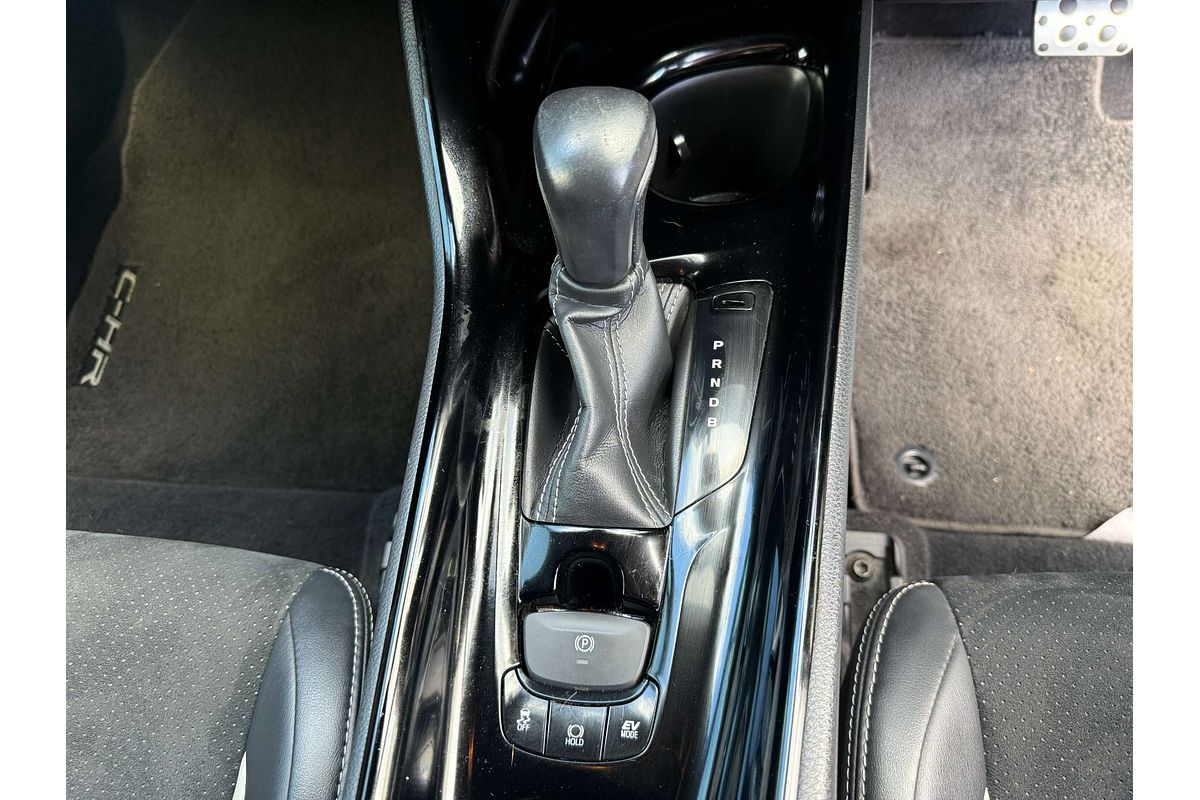2022 Toyota C-HR GR Sport ZYX10R
