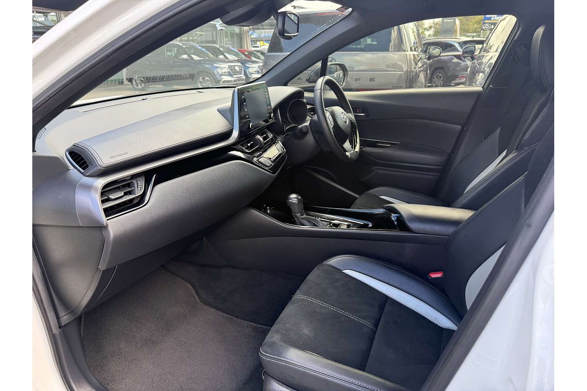 2022 Toyota C-HR GR Sport ZYX10R
