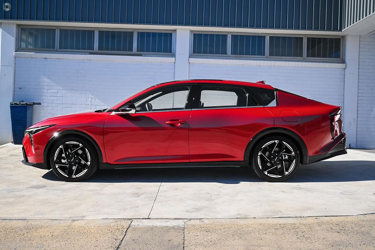 2025 Kia K4 GT-Line CL4m
