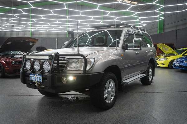 2004 Toyota Landcruiser Kakadu HDJ100R