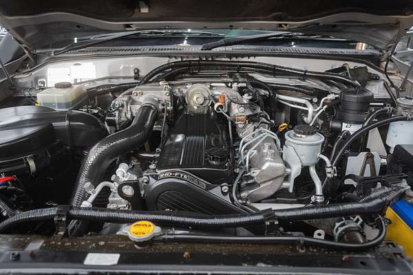 2004 Toyota Landcruiser Kakadu HDJ100R