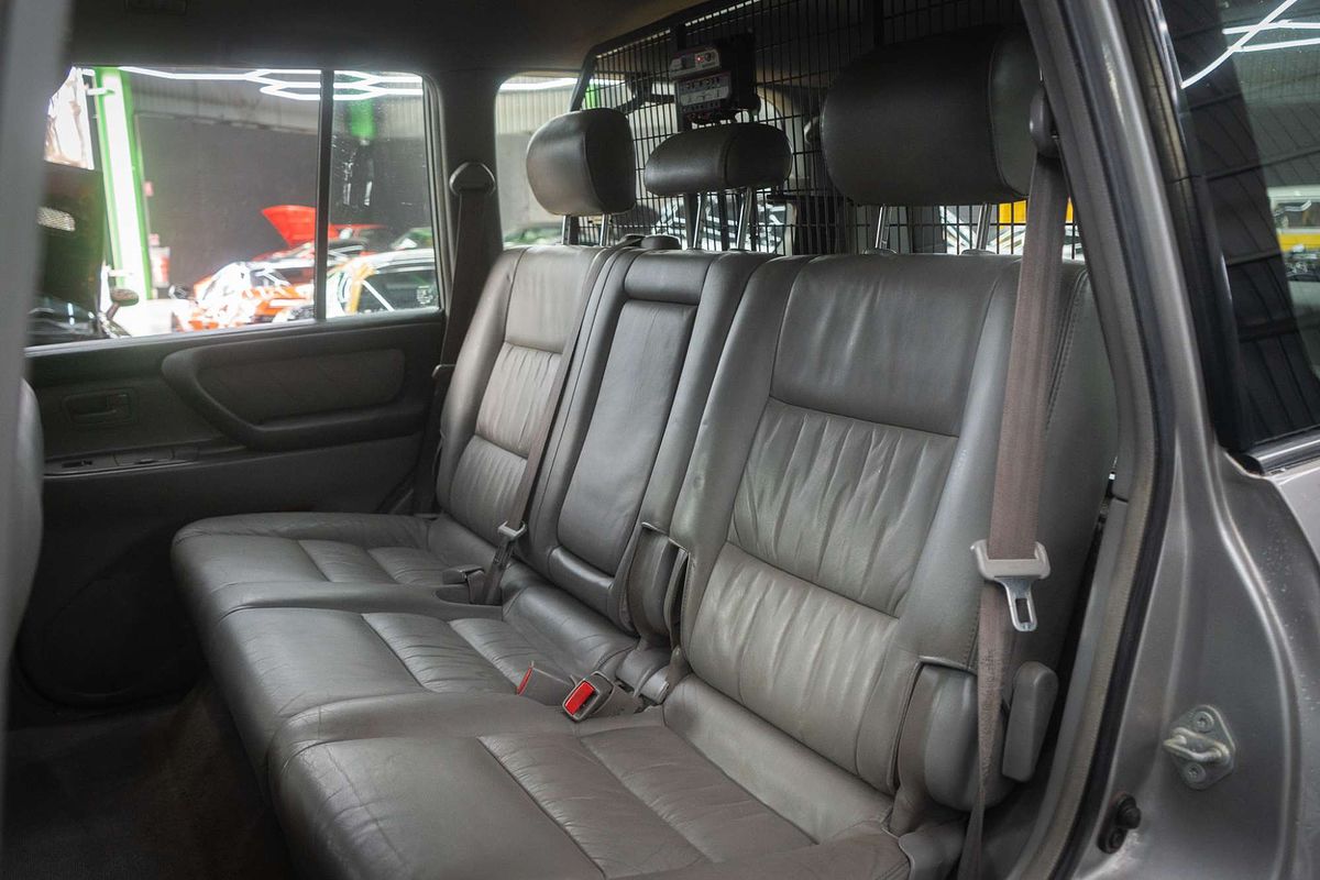 2004 Toyota Landcruiser Kakadu HDJ100R