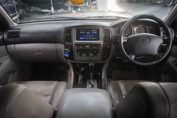 2004 Toyota Landcruiser Kakadu HDJ100R