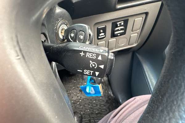 2012 Toyota Hilux SR KUN26R 4X4