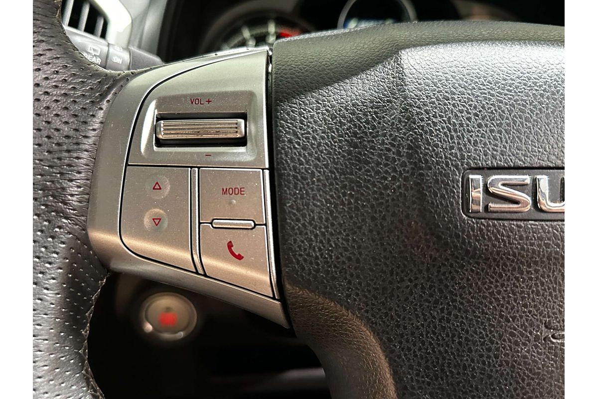 2018 Isuzu MU-X LS-T