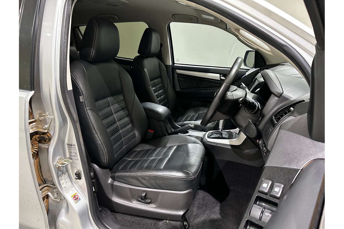 2018 Isuzu MU-X LS-T