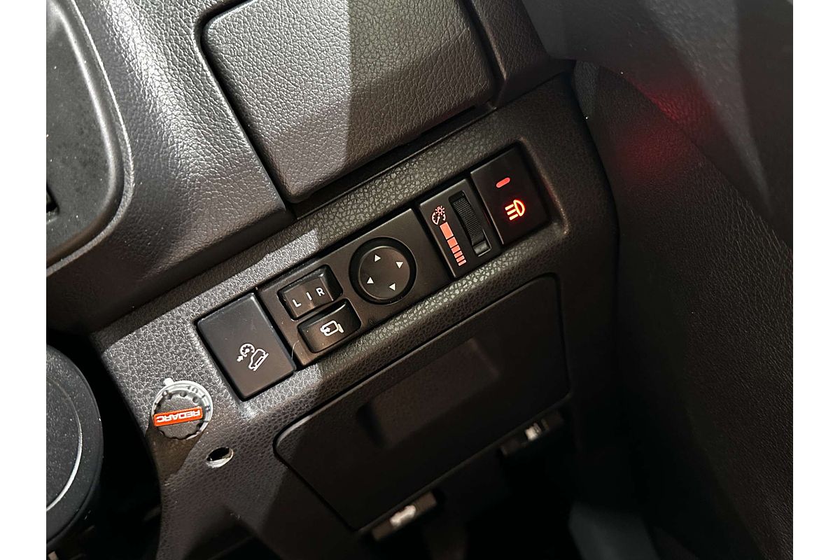 2018 Isuzu MU-X LS-T