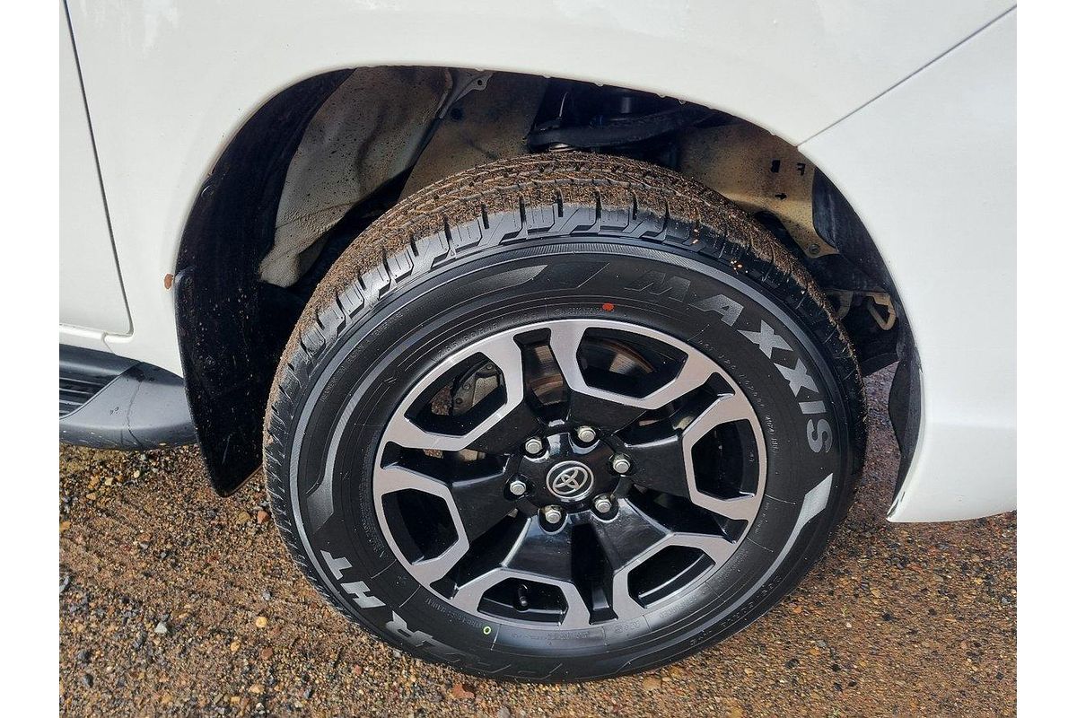 2022 Toyota Hilux SR5 GUN126R 4X4