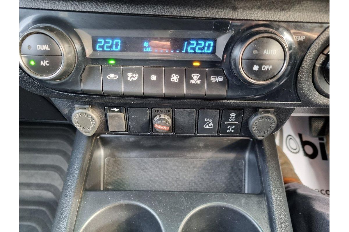 2022 Toyota Hilux SR5 GUN126R 4X4