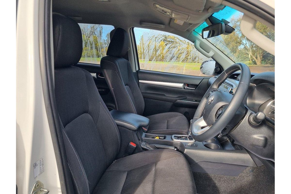 2022 Toyota Hilux SR5 GUN126R 4X4