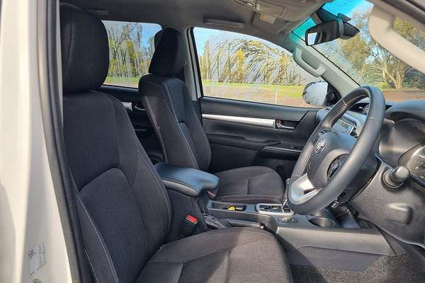 2022 Toyota Hilux SR5 GUN126R 4X4