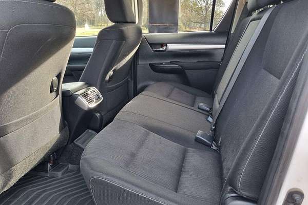 2022 Toyota Hilux SR5 GUN126R 4X4