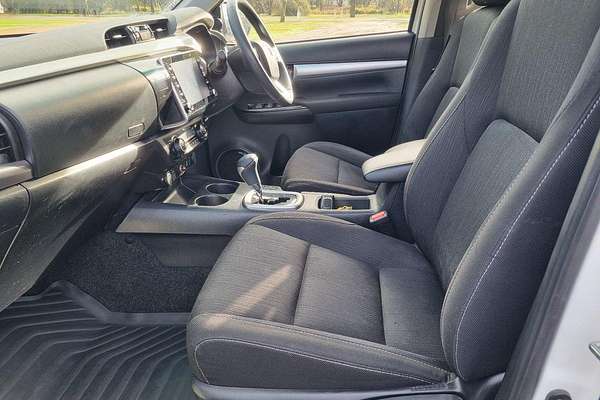 2022 Toyota Hilux SR5 GUN126R 4X4