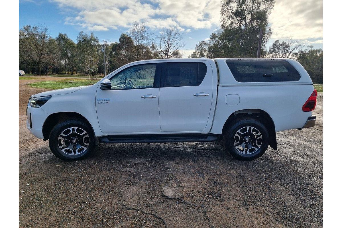 2022 Toyota Hilux SR5 GUN126R 4X4