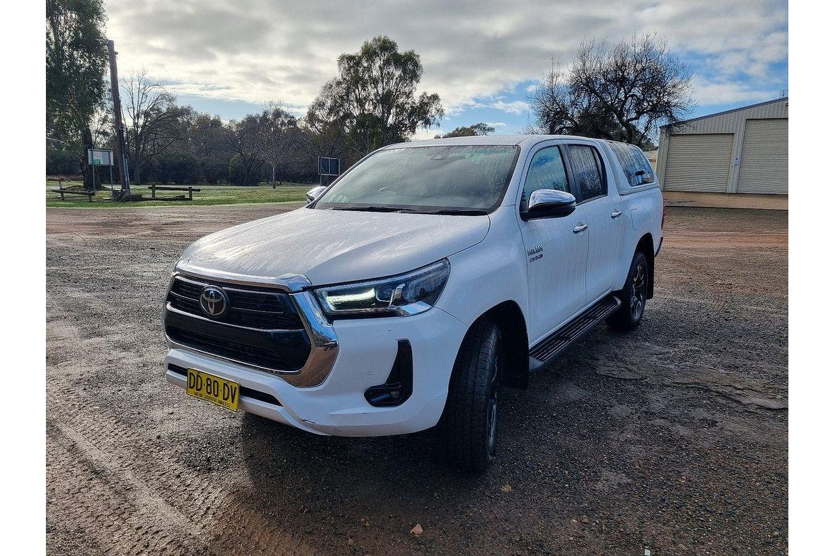 2022 Toyota Hilux SR5 GUN126R 4X4