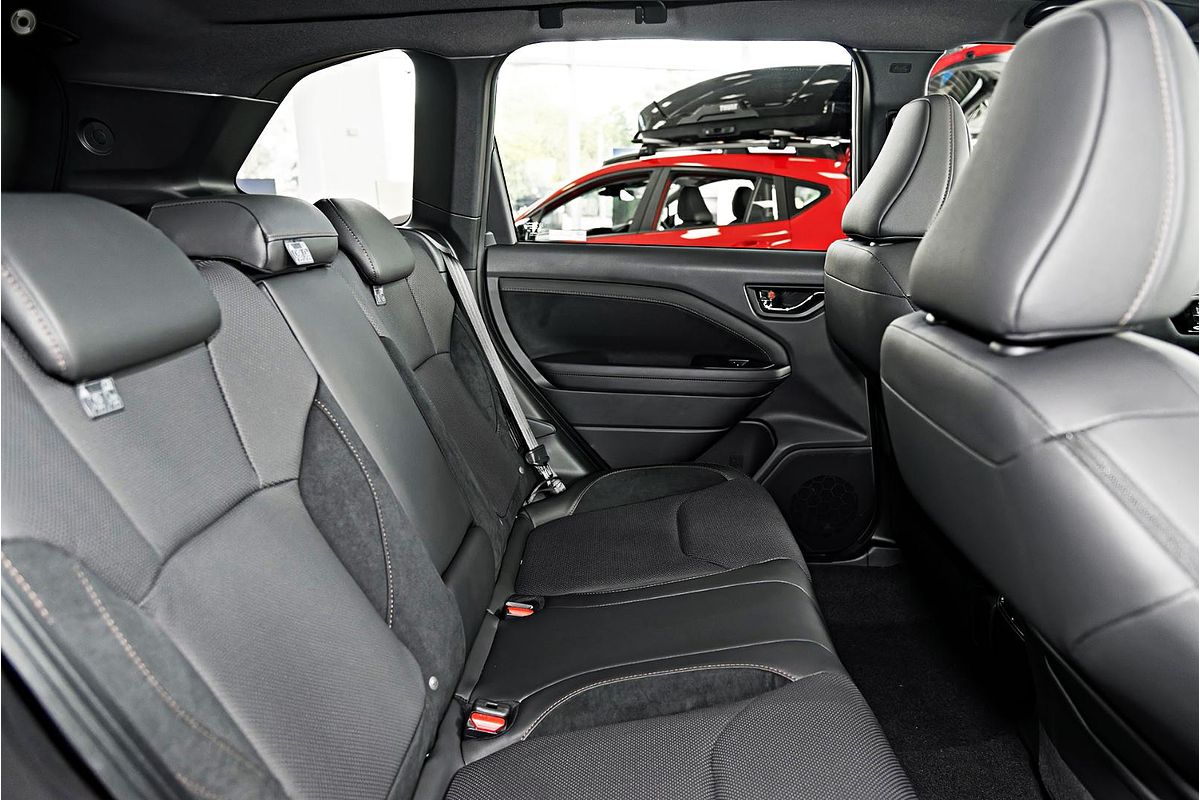 2025 Subaru Forester Hybrid Touring S6