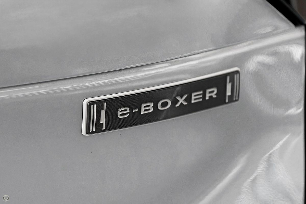2025 Subaru Forester Hybrid Touring S6
