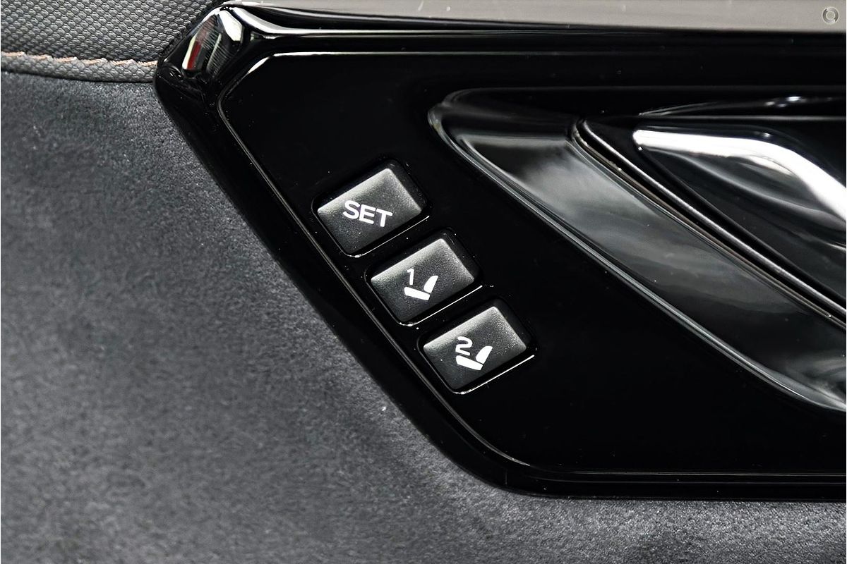 2025 Subaru Forester Hybrid Touring S6