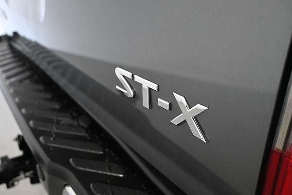 2018 Nissan Navara ST-X (4x4) D23 SERIES II 4X4