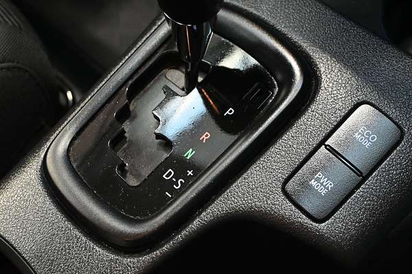 2019 Toyota Hilux SR (4x4) GUN126R MY19 4X4