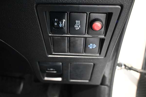 2019 Toyota Hilux SR (4x4) GUN126R MY19 4X4