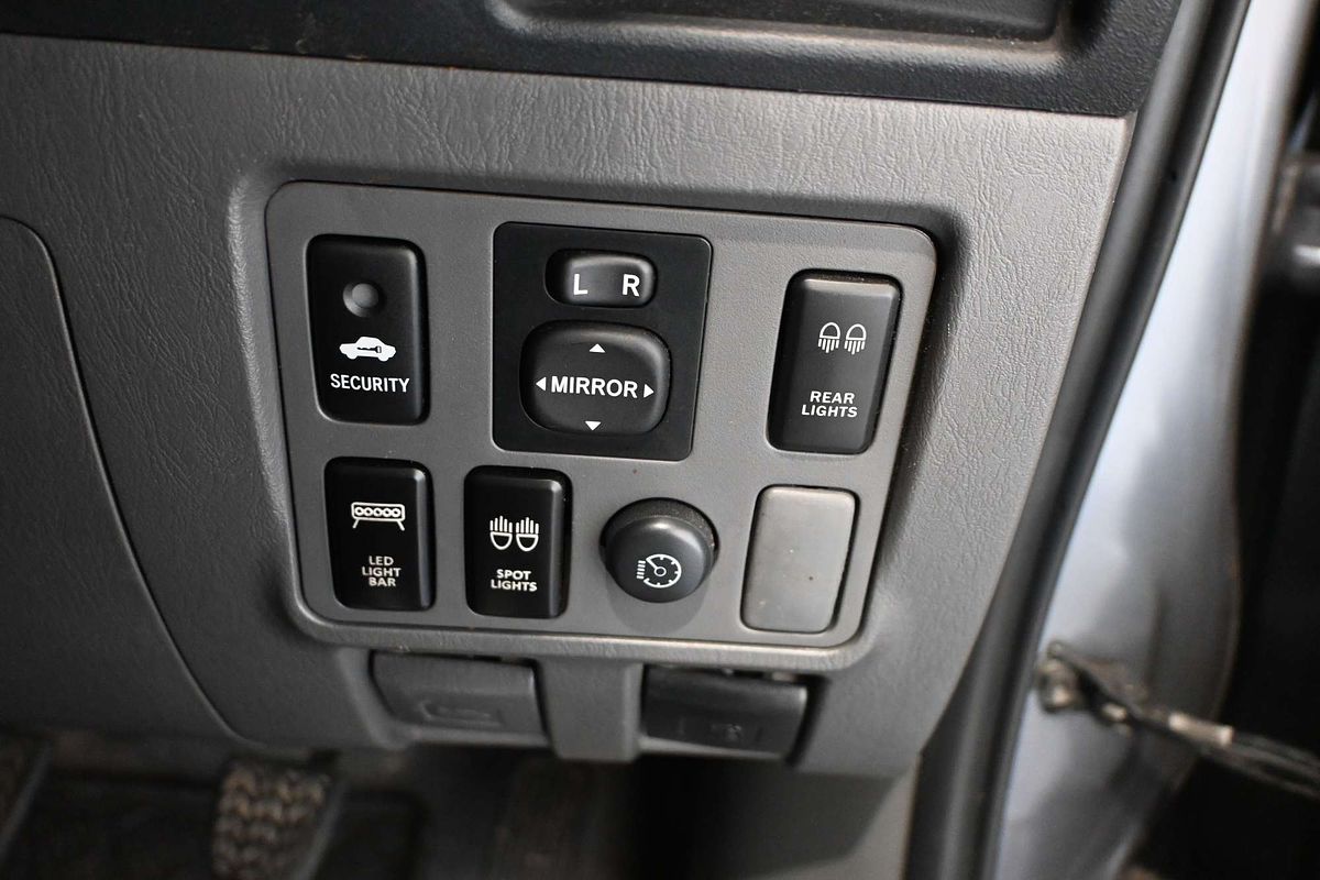 2012 Toyota Hilux SR5 KUN26R 4X4