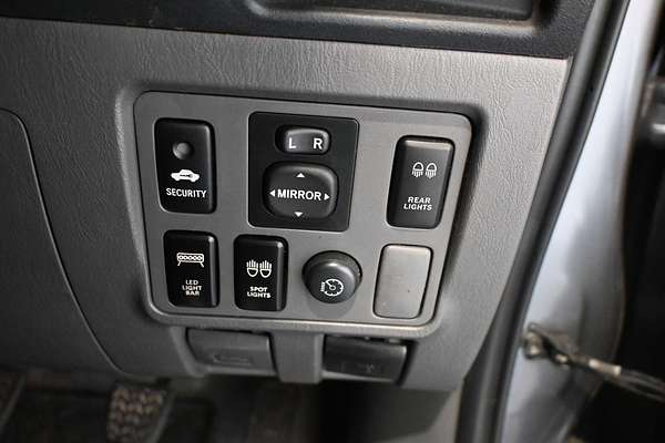 2012 Toyota Hilux SR5 KUN26R 4X4
